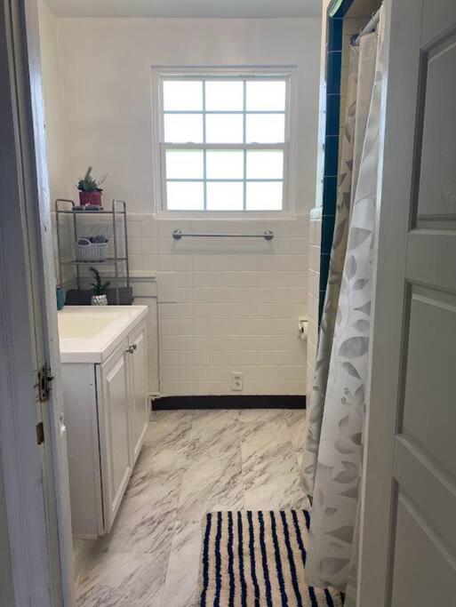 Cozy Home, King Bed, 3 Bedrooms,Close To Downtown Beaches Towncenter 傑克遜維爾 外观 照片