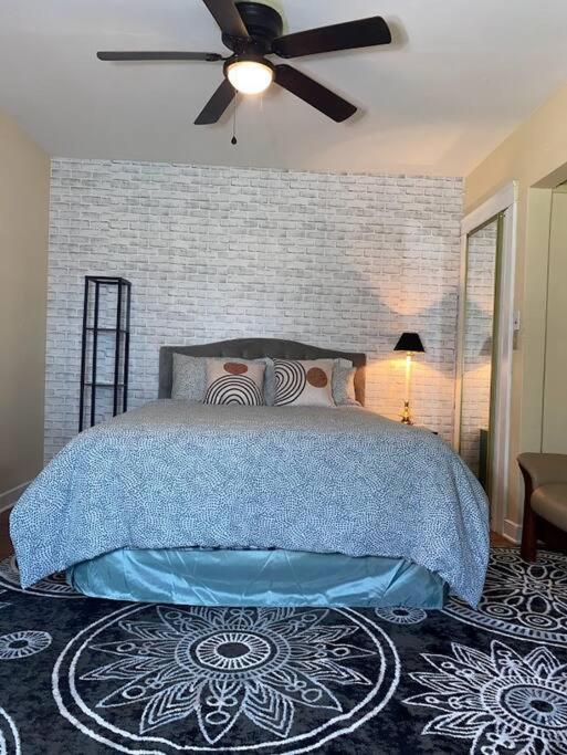Cozy Home, King Bed, 3 Bedrooms,Close To Downtown Beaches Towncenter 傑克遜維爾 外观 照片